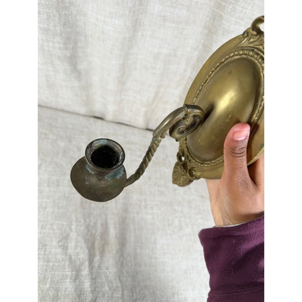 Wall Sconce Good Vintage Ornate Brass Oval Shell Scroll Taper Candle Holder